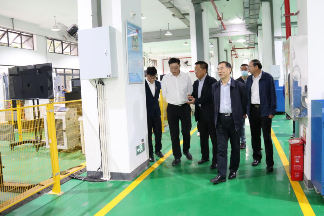 校企合作谱新篇！又一所皇家国际智能参建学院成立