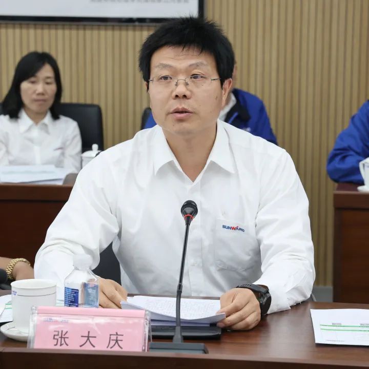 深入产学研合作！中南大学堂长、中国工程院院士田红旗率团造访皇家国际智能