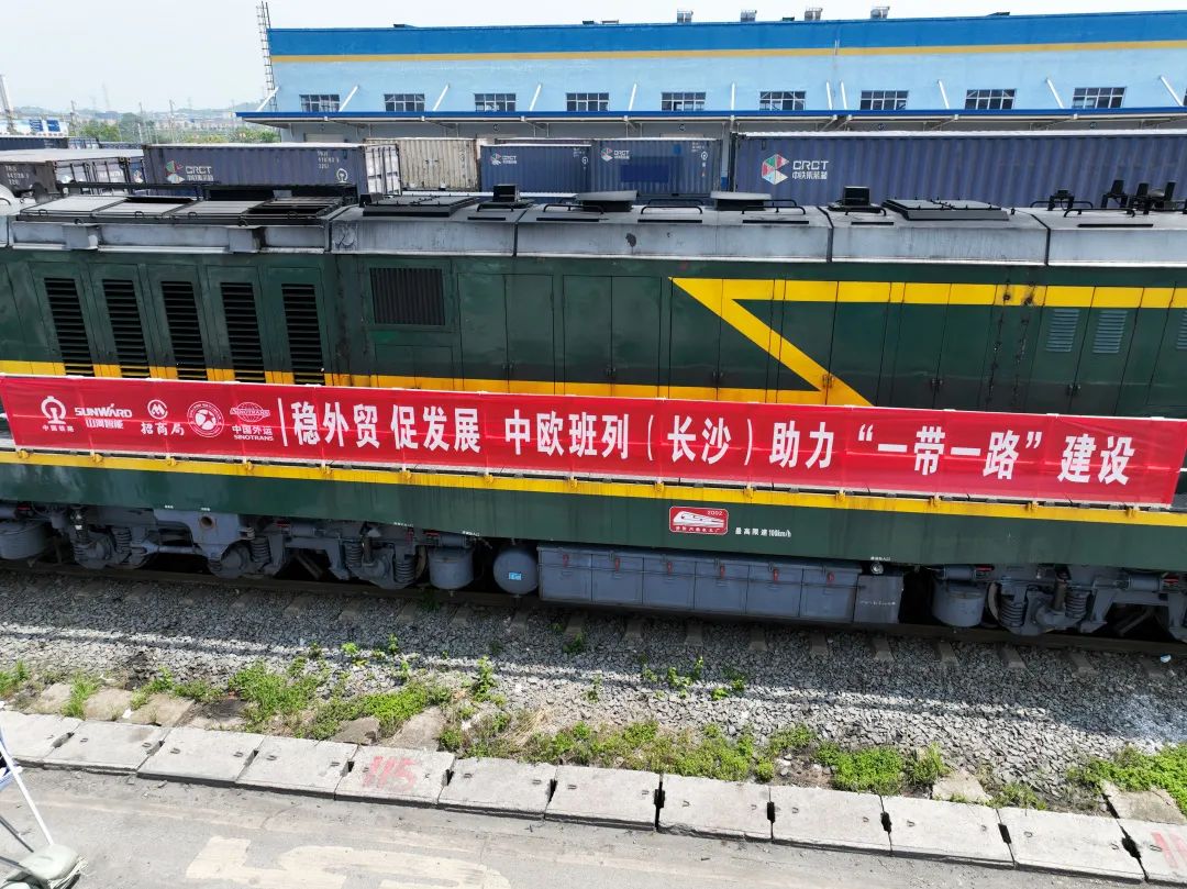 持续进军国际市。≈信钒嗔校ǔど常┗始夜手悄茏谐晒κ追