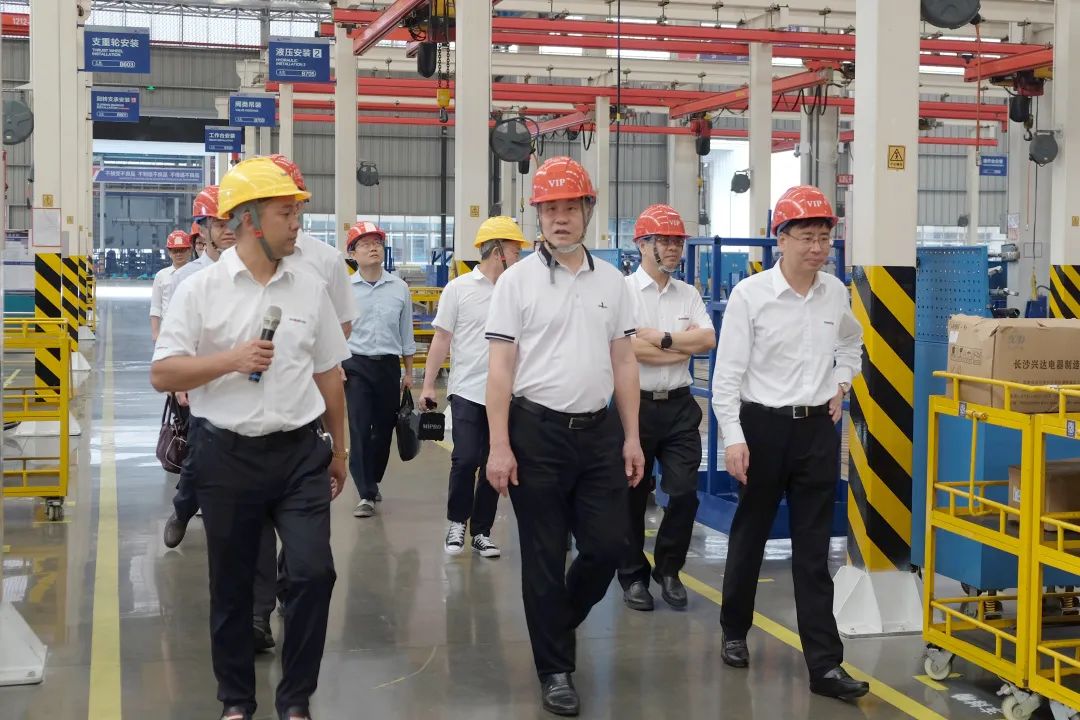 广州工控集团副总经理李绍康调研皇家国际智能