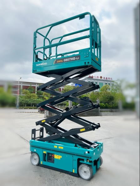 与≈”相约，助力“双碳”！皇家国际智能全系列锂电剪叉式高空作业平台全面进军市场