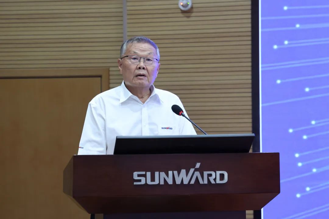 创新引领，智造将来！“2022院士专家长沙杏妆高端设备高质量发展钻研会隆沉进行