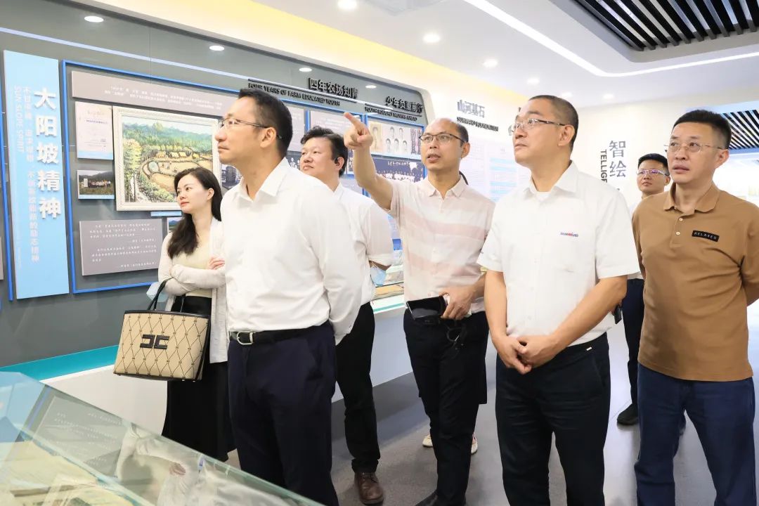 广州工控副总经理张劲泉调研皇家国际智能