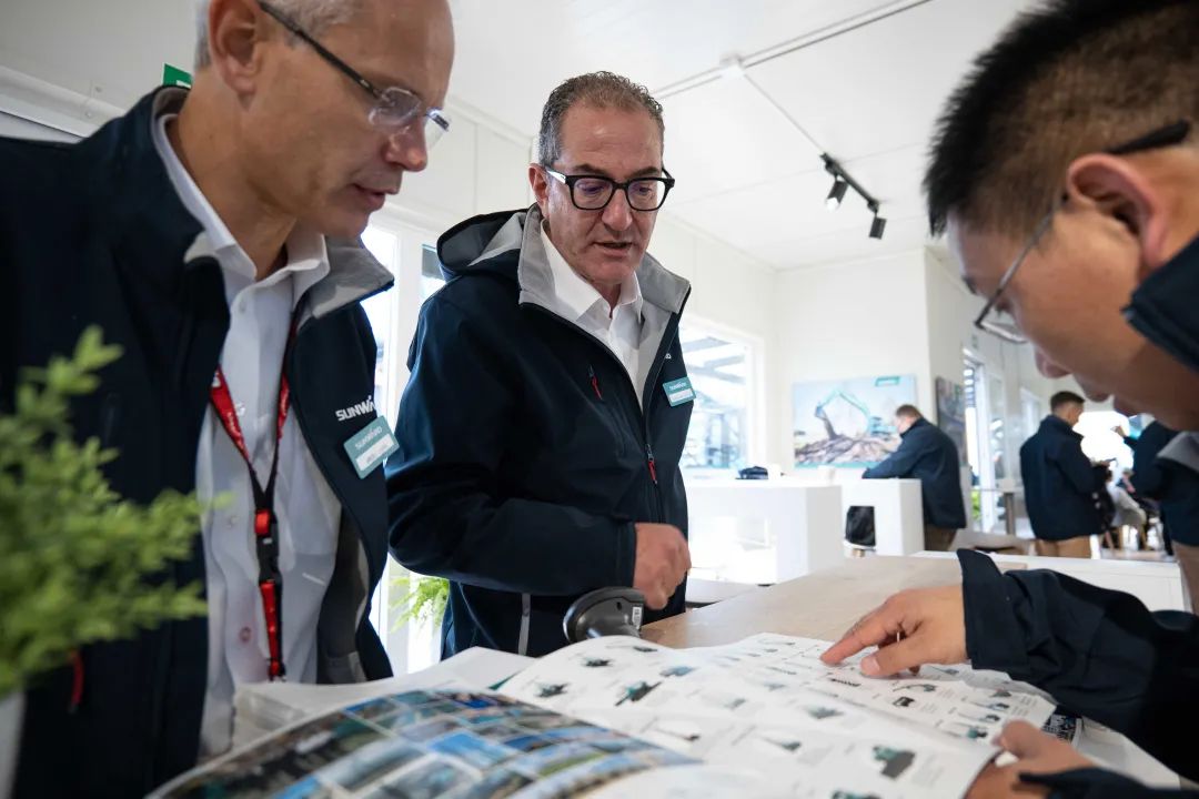 Bauma 2022 | 持续加码欧洲高端市场，“皇家国际绿”闪灼德国慕尼黑