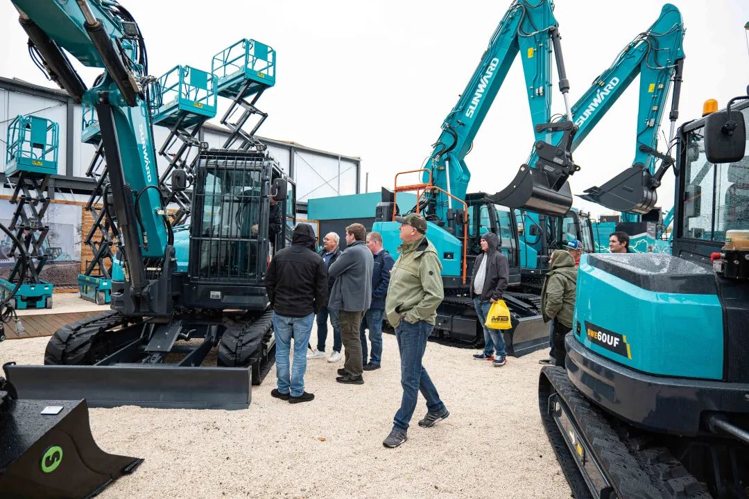Bauma 2022 | 持续加码欧洲高端市场，“皇家国际绿”闪灼德国慕尼黑