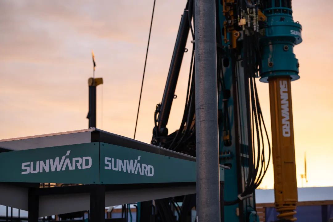 Bauma 2022 | 一组火热现场图带您沉温皇家国际智能德国宝马展之旅