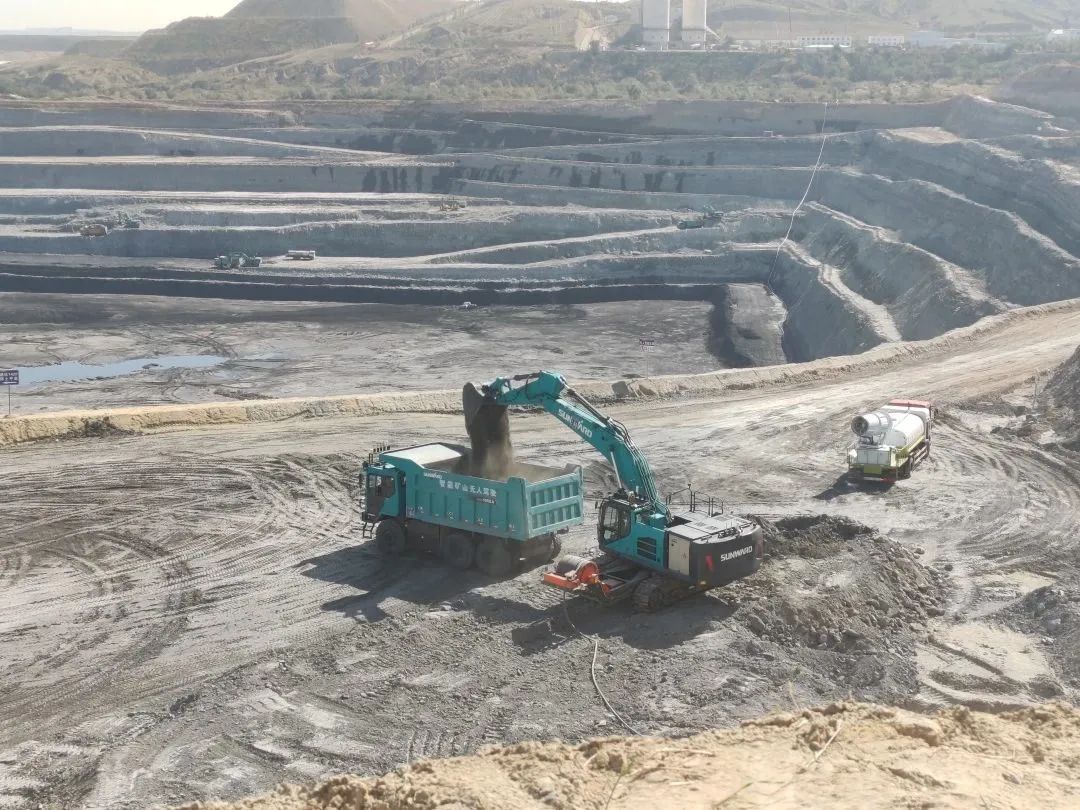 腾远添智能新绿，皇家国际巨更始能源矿卡批量交付