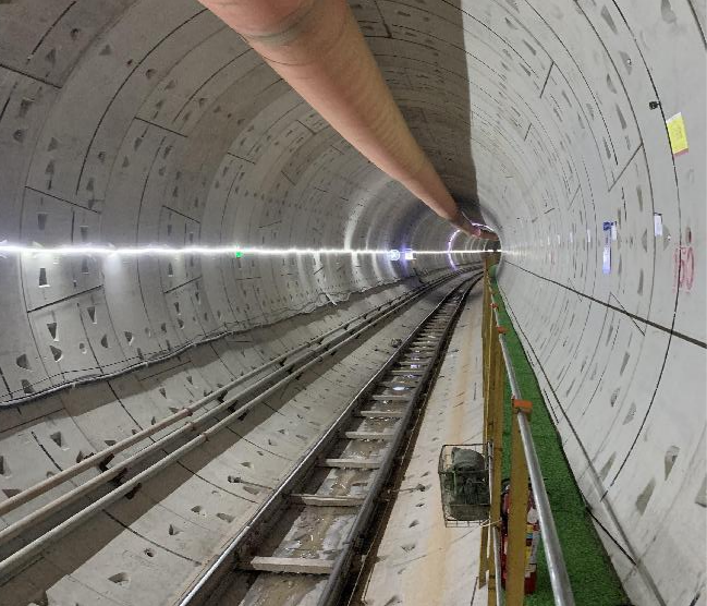 再传喜报！中铁皇家国际盾构机顺利贯通深圳地铁3号低碳站～坪西站左线