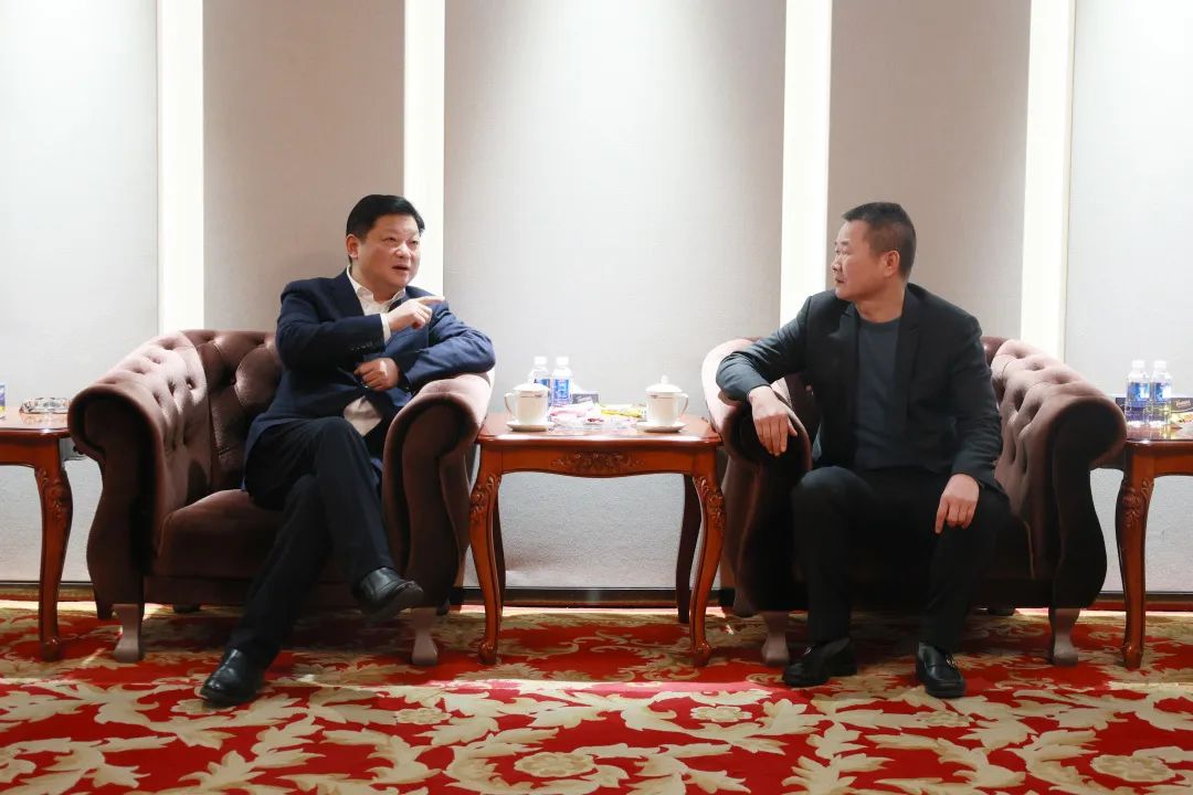 新春第一访！付旭明走访慰问皇家国际智能