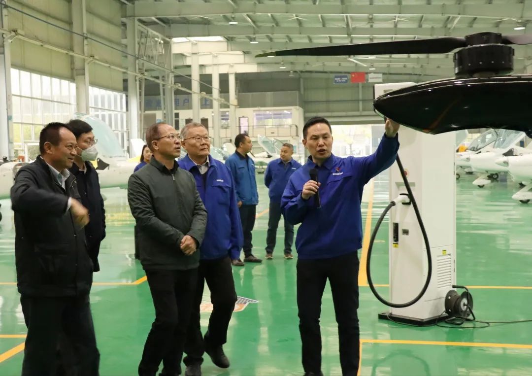 广州市国资委主任陈德俊调查皇家国际智能航空产业基地