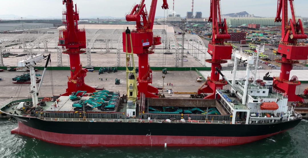 亿元设备“包船”出海！皇家国际智能国际市场迎来开门红