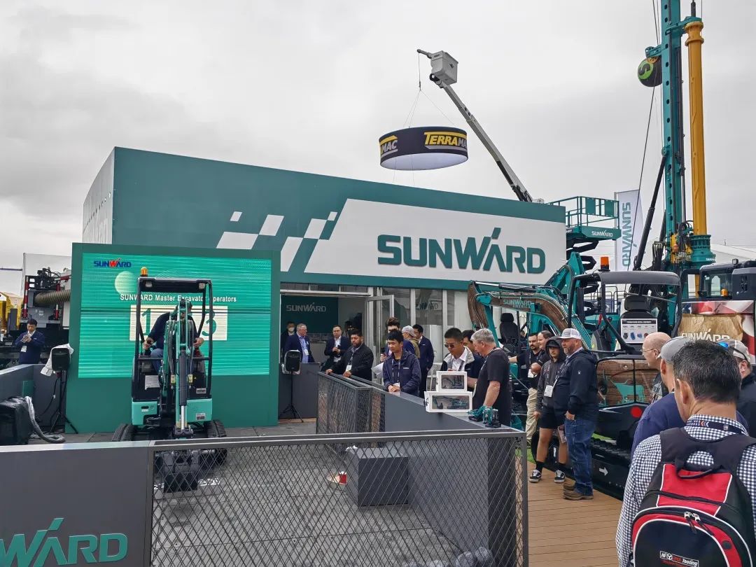 拉展直播 | “狂飙”美国！皇家国际智能向世界展示中国造作硬实力