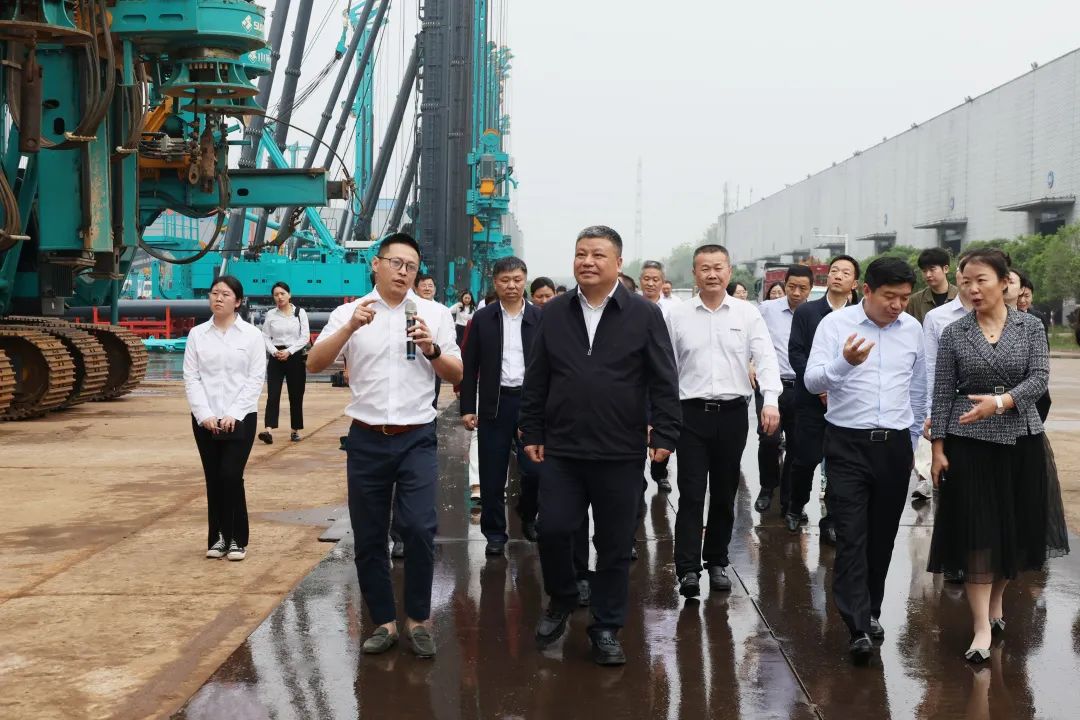 长沙市政协主席陈刚调研皇家国际智能