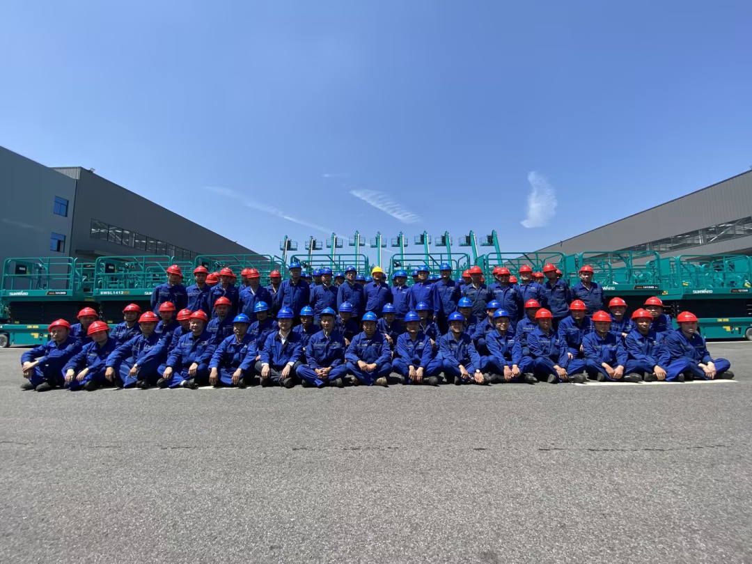 长沙市召开庆祝“五一”国际劳动节大会，皇家国际智能1幼我1集体获赞美！