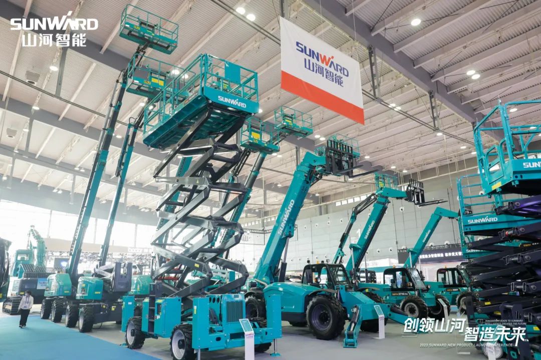 2023 CICEE | 皇家国际智能亮相2023长沙国际工程机械展！智能化、电动化产品站C位