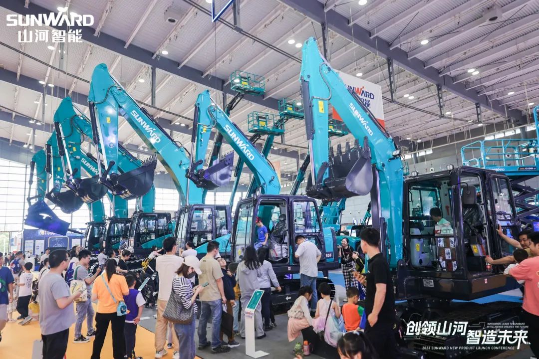 2023 CICEE | 全球工程机械盛会美满闭幕！皇家国际智能交出闪亮答卷