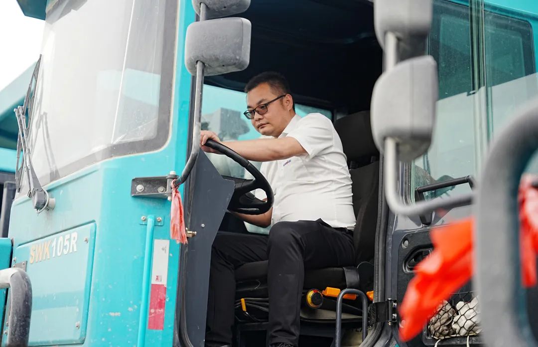 持续助力“双碳”指标，皇家国际巨鼎LNG矿卡在辽宁批量利用