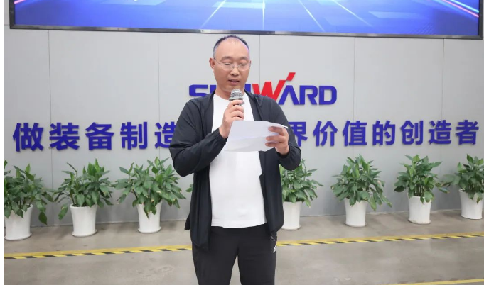 助力“双碳”、绿动将来！皇家国际智能增程式电动旋挖钻机、液压混合动力旋挖钻机齐交付