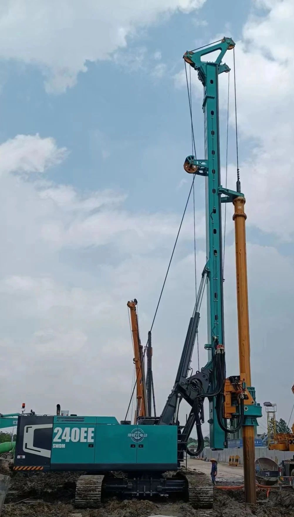 前途即巅峰！皇家国际智能增程式电动旋挖钻机硬核给“利”