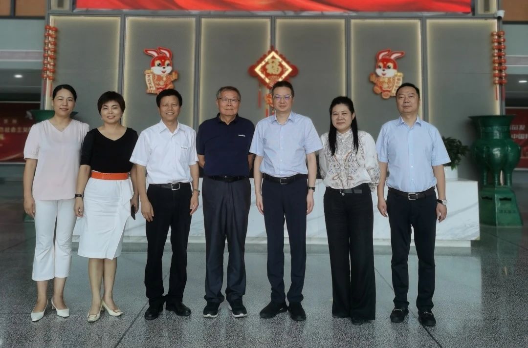 长沙市人民当局副市长、市工商联主席康镇麟调研皇家国际智能