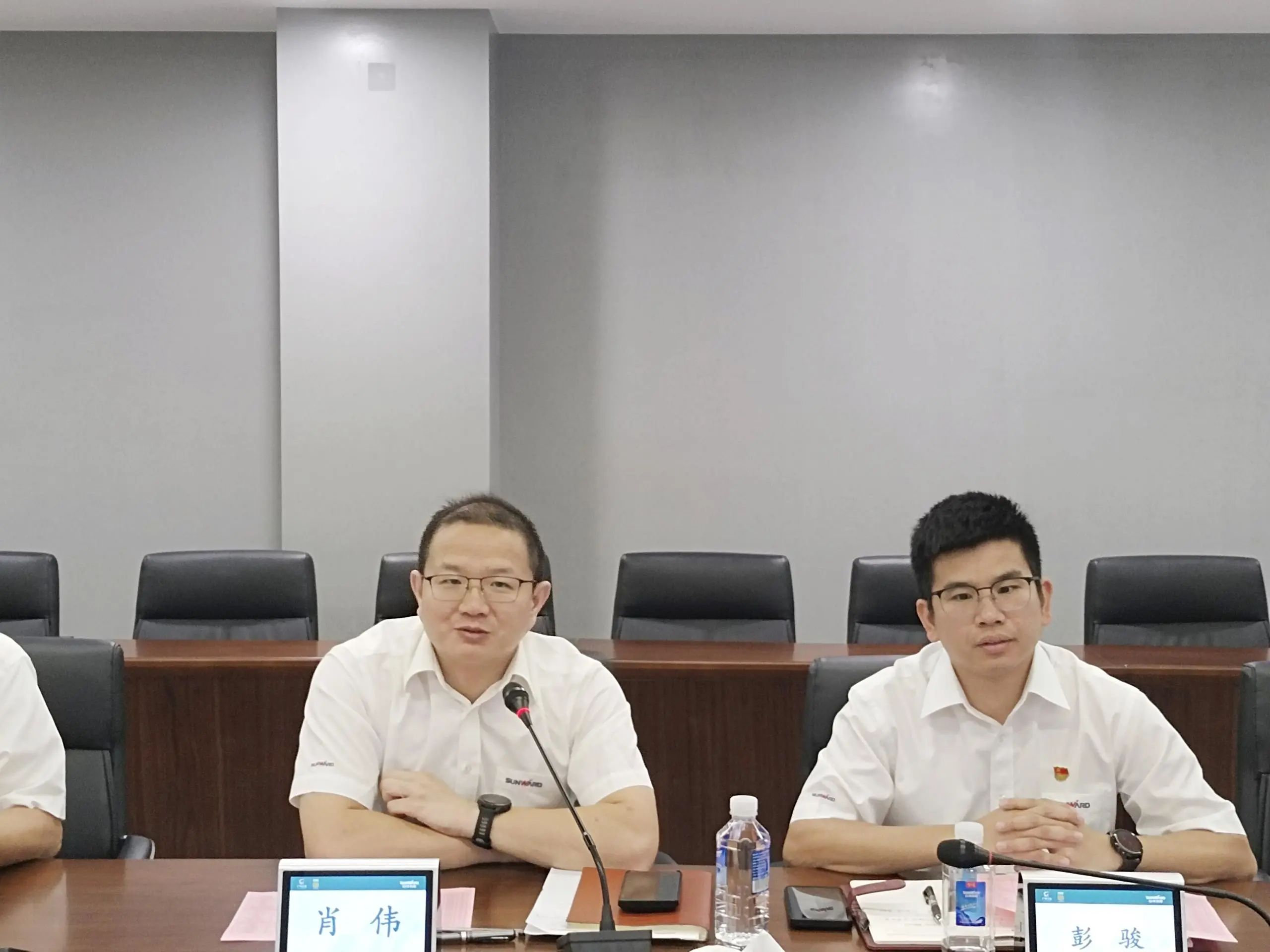 畅谈心声，共话将来！这场应届毕业生员工座谈会，很暖，很贴心！