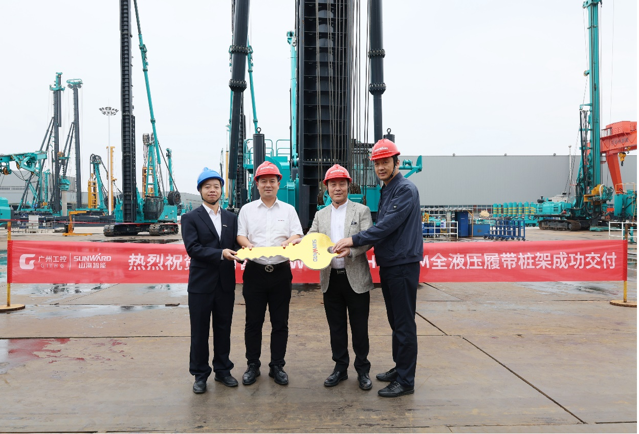 民族品牌获认可！皇家国际智能桩架产品交付香港客户