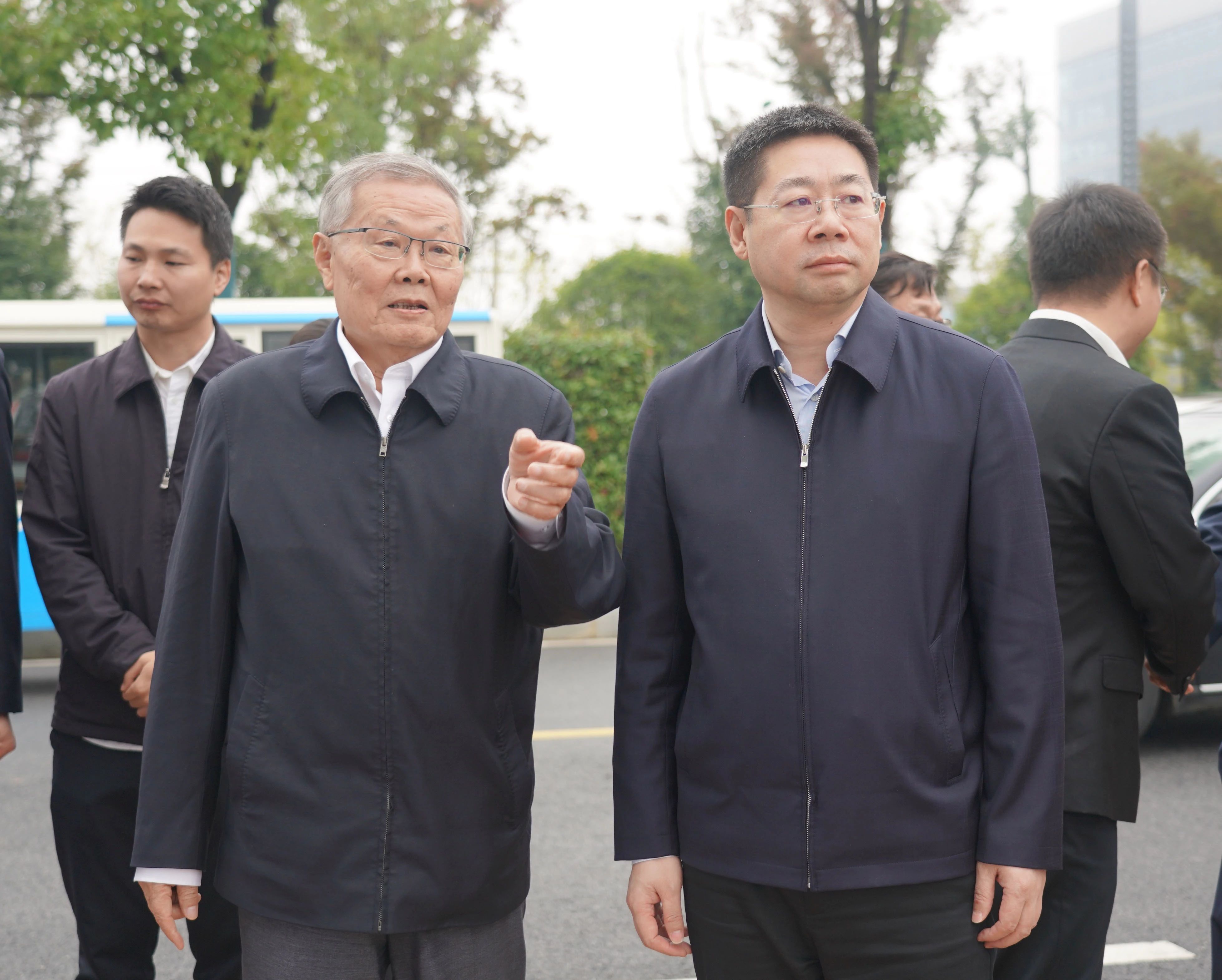 全国节水办主任蒋牧宸调研皇家国际智能节水工作