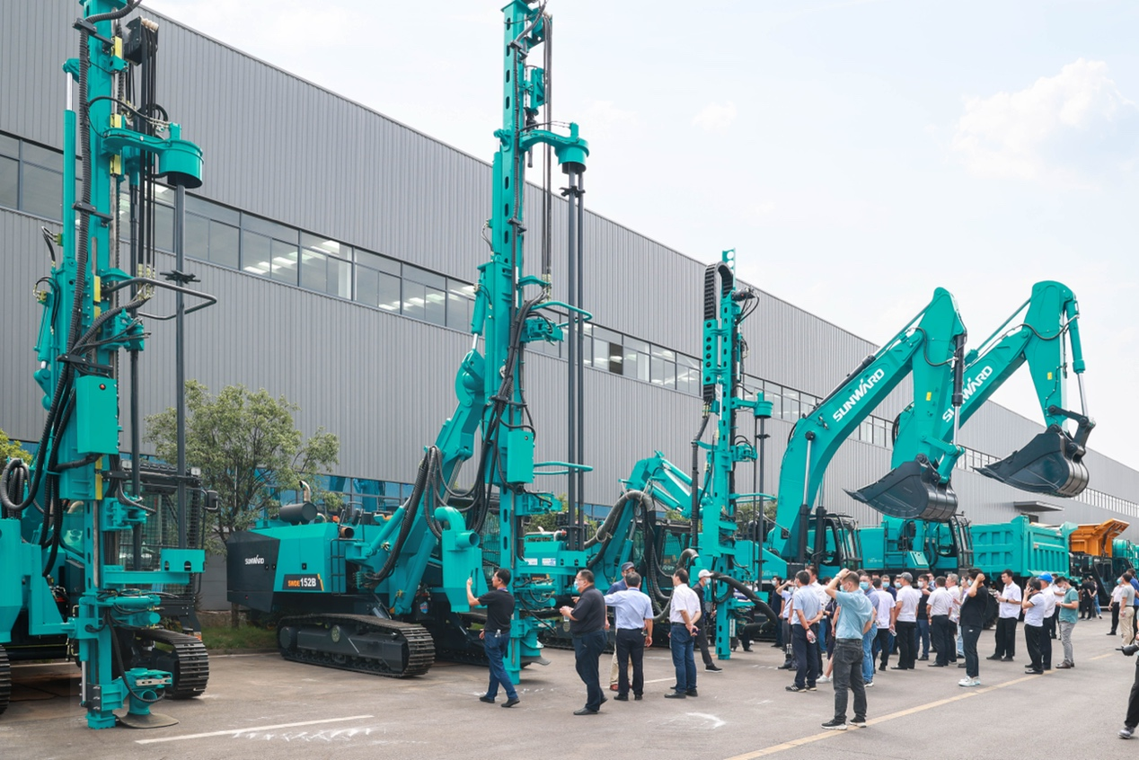 皇家国际智能获评“2023 ESG犇牛奖·新秀企业”