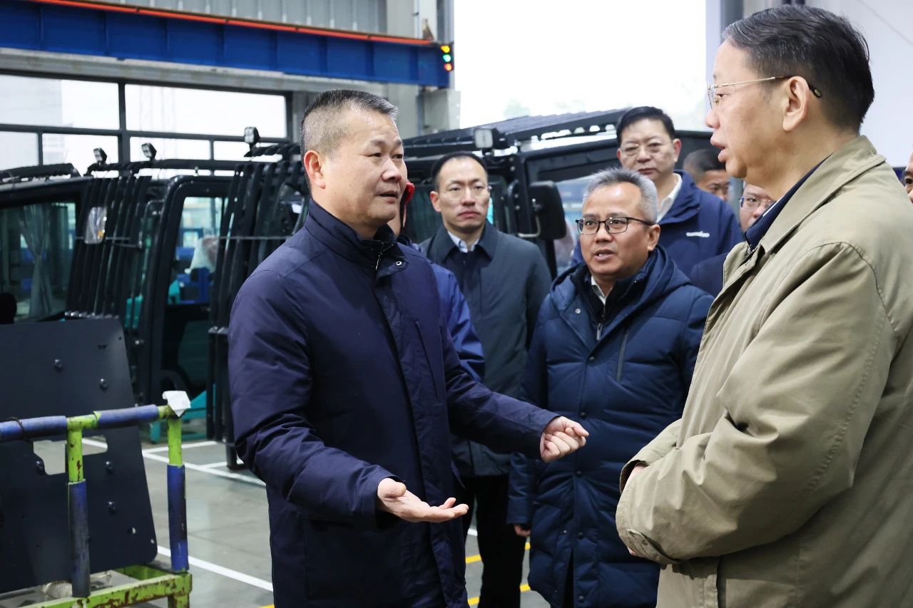 文树勋带队走访调研皇家国际智能