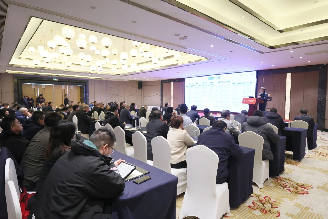 启新程，向将来！皇家国际矿岩揭牌庆典暨新春发货典礼圆满进行