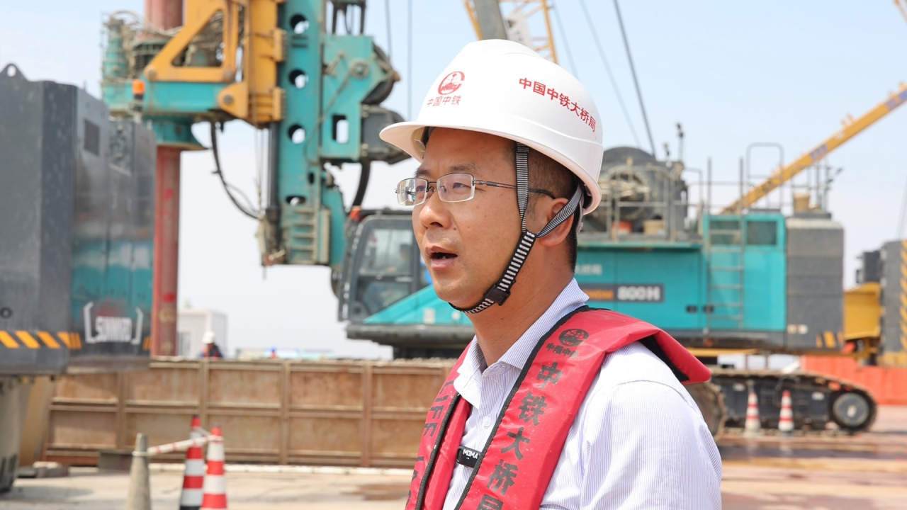 先导式创新，再推电动新品！皇家国际智能SWDM520EE增程式旋挖钻机推介会成功进行