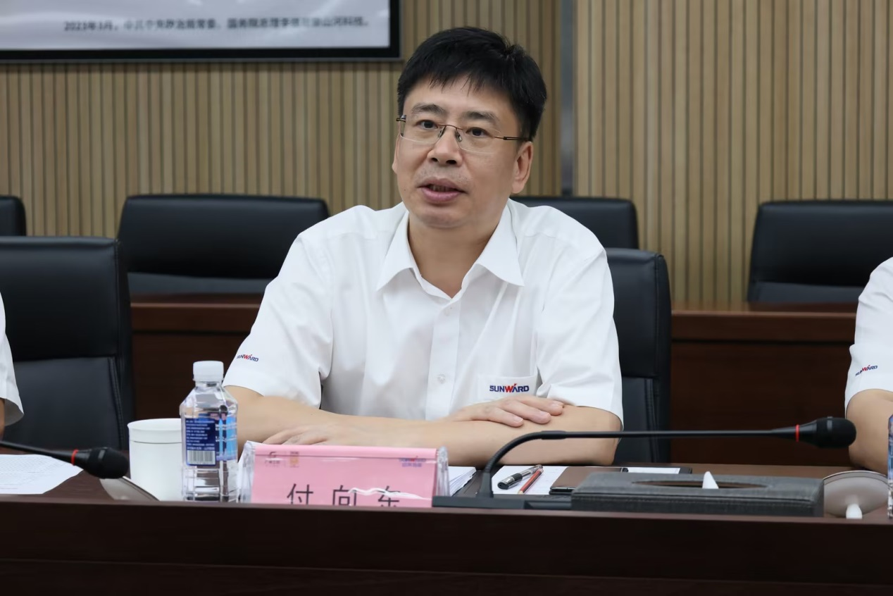 深入互换合作！广州港李明忠副总经理率队光临皇家国际智能调查互换！