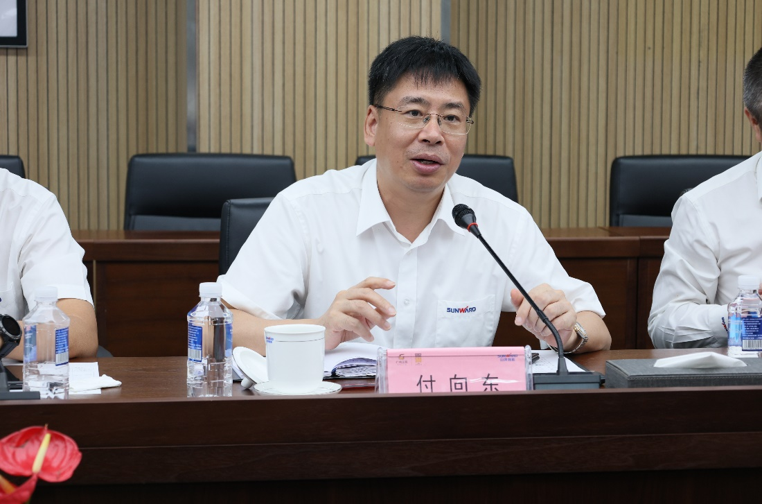 皇家国际智能与易普力签署框架合作和谈