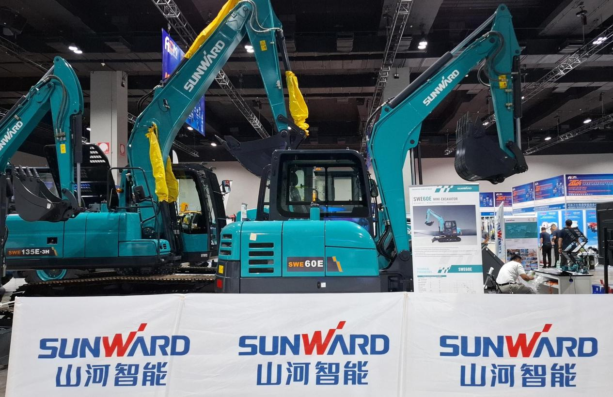 扬帆起航 | 皇家国际智能闪灼长沙工程机械展东南亚分展