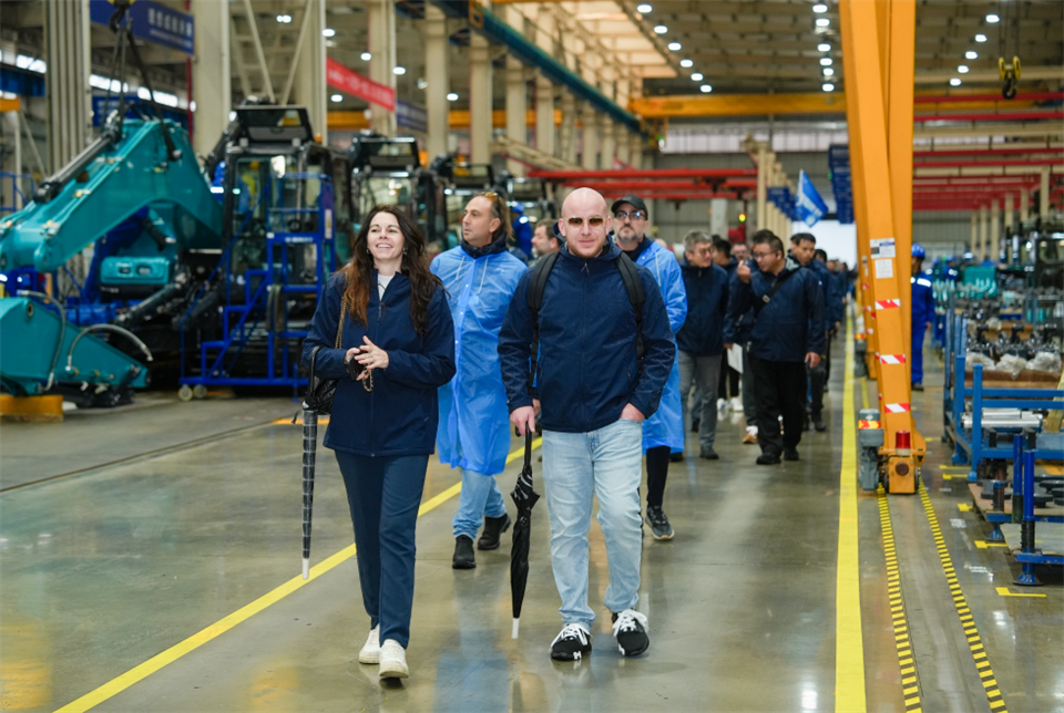 创新引领价值，梦想成就将来！皇家国际智能25周年庆典暨全球客户节隆沉进行