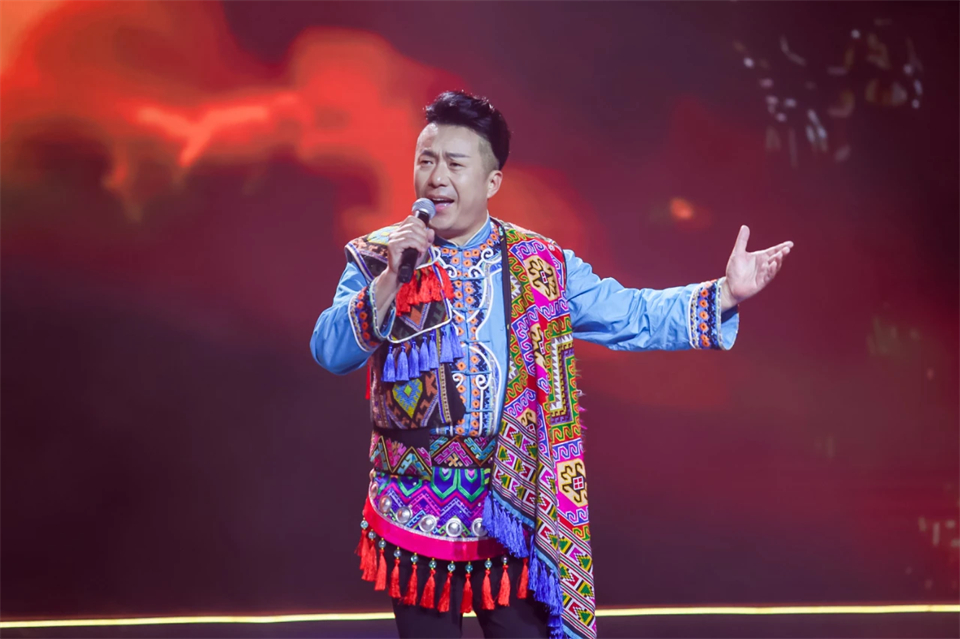 创新引领价值 梦想成就将来——庆祝皇家国际智能成立25周年赞美大会暨文艺晚会隆沉进行