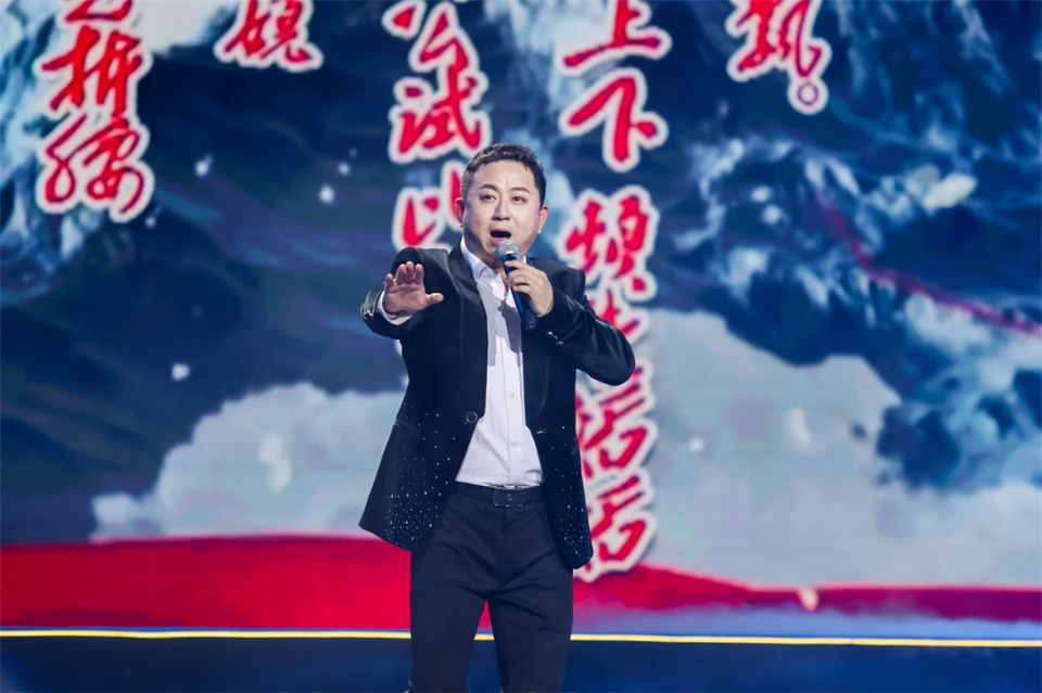 创新引领价值 梦想成就将来——庆祝皇家国际智能成立25周年赞美大会暨文艺晚会隆沉进行