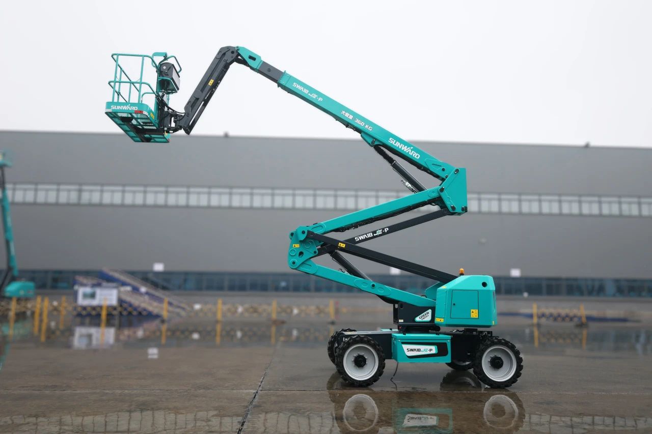 点赞！皇家国际智能创新设备荣登CMIIC2024明星产品榜单