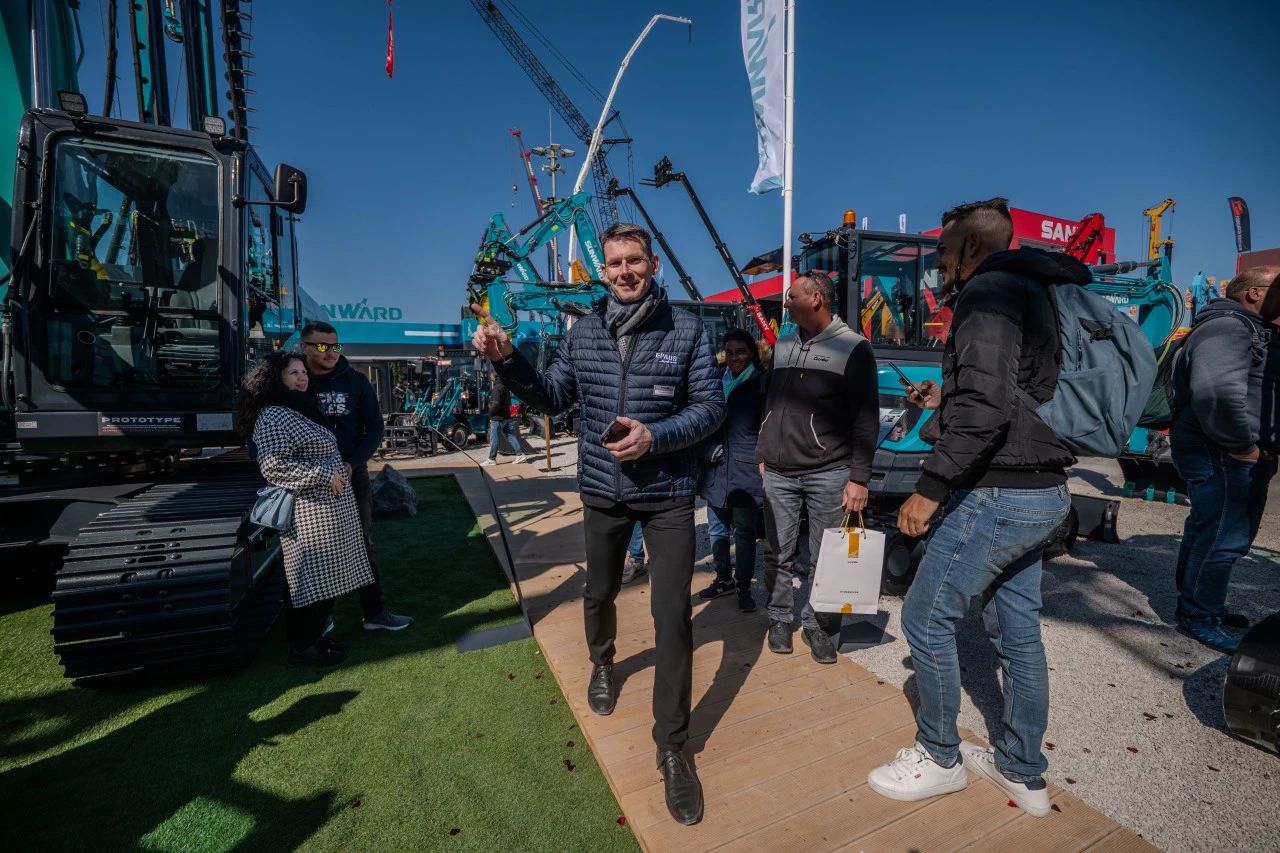 皇家国际智能董事长付向东：以绿色智造与全球战术解锁中国工程机械的进阶密码