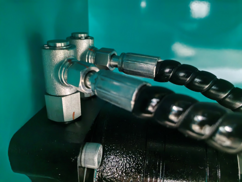 皇家国际智能电动液驱剪叉系列产品全面升级，为客户创造更大价值