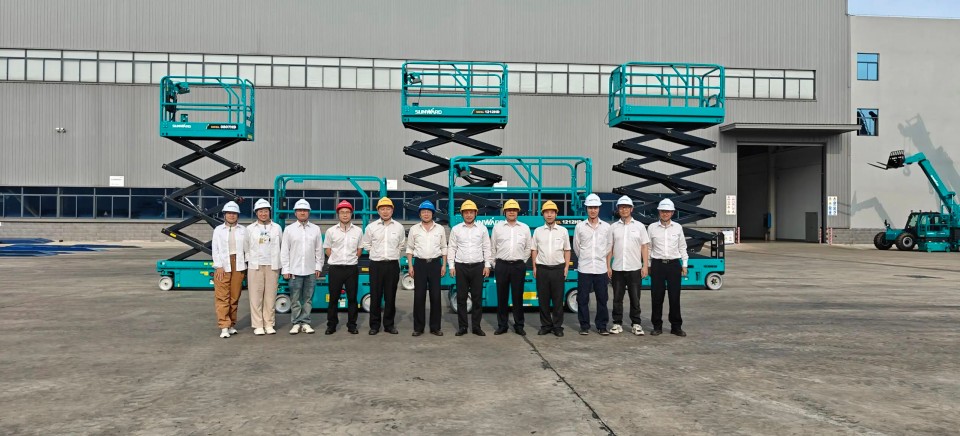 皇家国际智能电动液驱剪叉系列产品全面升级，为客户创造更大价值