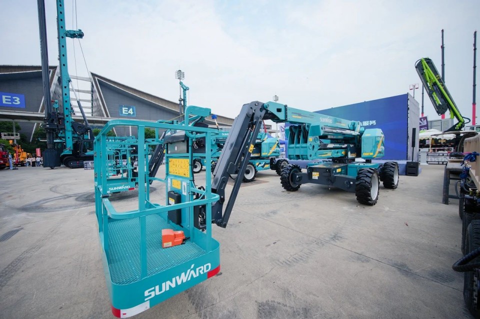 2025 CICEE | 圆满收官！皇家国际智能展区亮点杰出回首