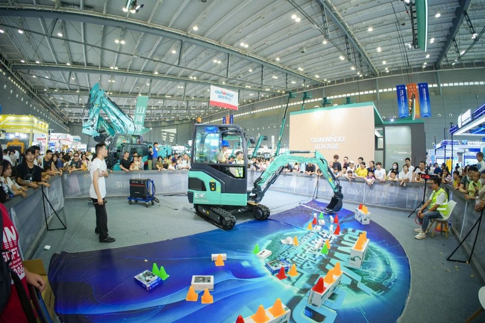 2025 CICEE | 圆满收官！皇家国际智能展区亮点杰出回首