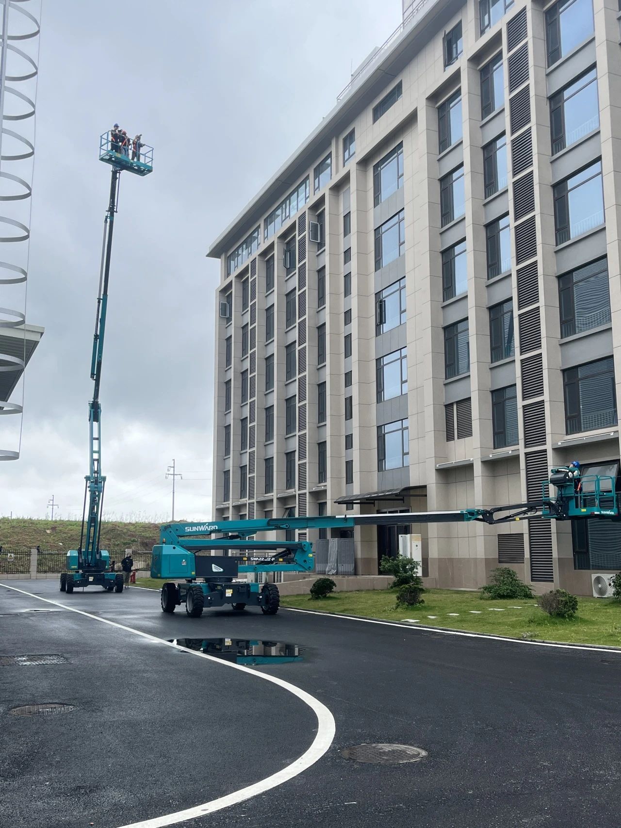 皇家国际智能高空机械亮相《起头推理吧3》，与明星共赴