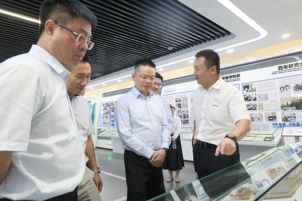 共商合作，建华控股有限公司董事长汪贵华到访皇家国际智能