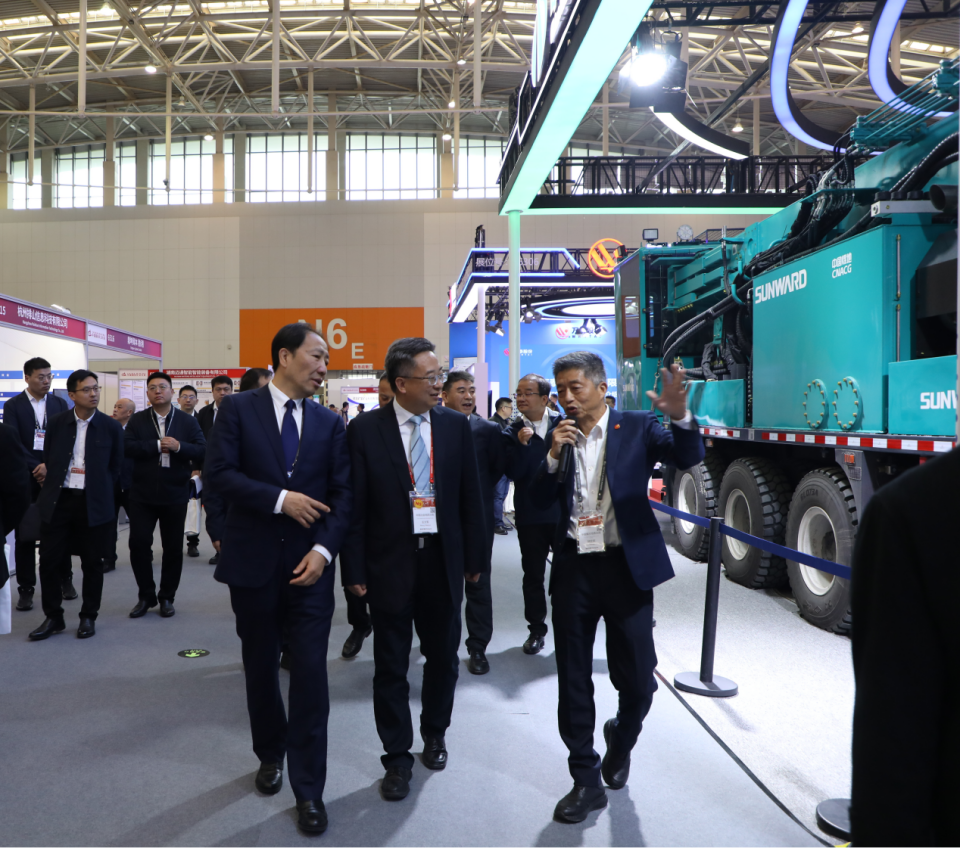 皇家国际智能携手“战术合作同伴”中国煤炭地质总局杰出亮相2025中国国际矿业大会